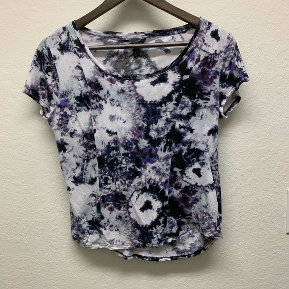 Simply Vera Vera Wang Tops - Taken:Simply Vera Vera Wang Petite shirt size PS